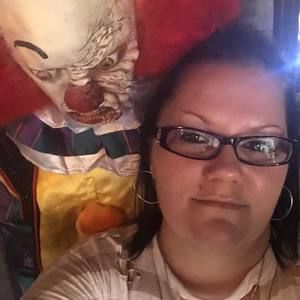 Meet your Posher, Dena